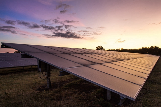 planta solar de montagem no solo